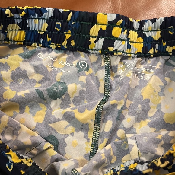 Outdoor Voices Doing Things Shorts - Mineral Bloom - Picture 4 of 6